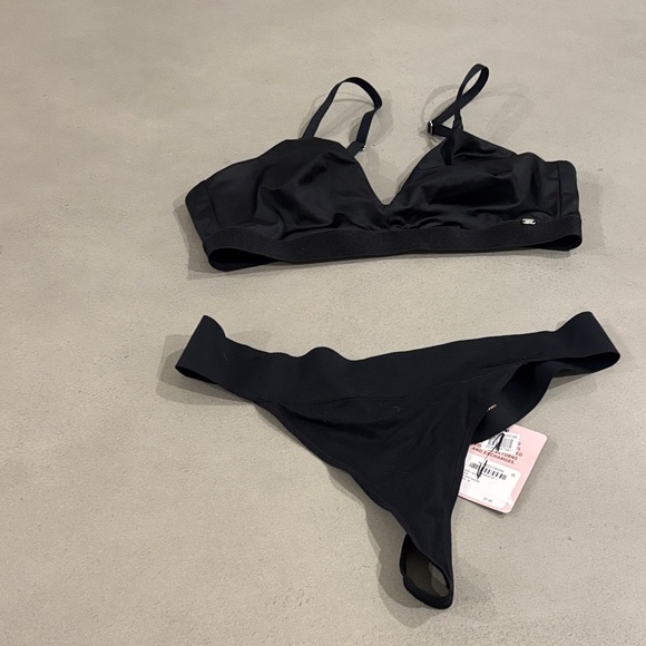 Savage X Fenty Bralett & Thong Set - Picture 4 of 11